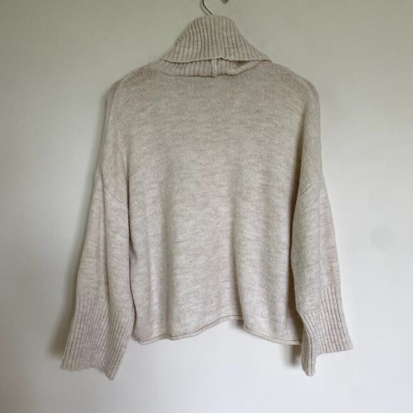 Stradivarius Cream Frayed Hem Turtle Neck Pullover Sweater Women's XS - Picture 6 of 6